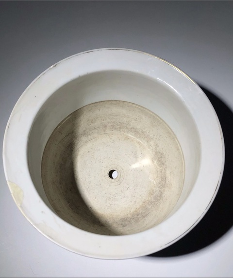古玩陶瓷【精品】胭脂紅彩山水人物紋花盆拍賣,當(dāng)前價(jià)格5400元