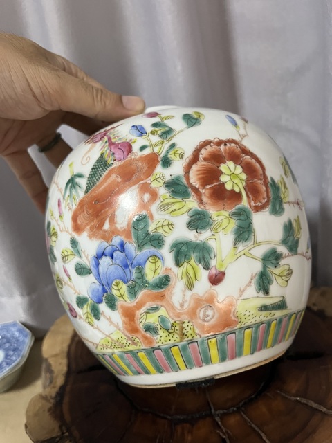 古玩陶瓷粉彩鳳穿牡丹圖蓋罐拍賣,當前價格3500元