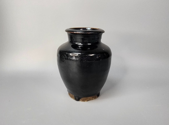 古玩陶瓷明晚期.黑釉撇口罐拍賣，當(dāng)前價(jià)格398元
