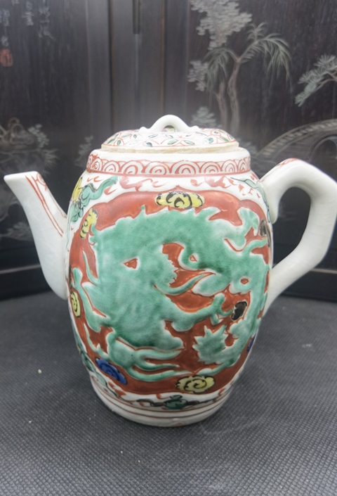 古玩陶瓷五彩龍紋茶壺拍賣,當前價格1980元