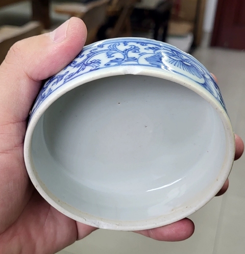 域鉴古玩】清中期青花缠枝莲喜字纹四节盖盒拍卖价格/图片/值多少钱