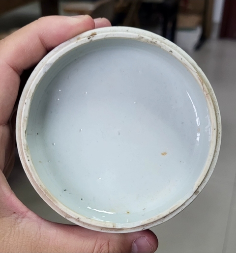※中国古美術/青花纏枝蓮弁紋蓋付文壺/(底款:大清康熈年製) An Impressive Chinese Blue and White Porcelain Hu Vase, Qing