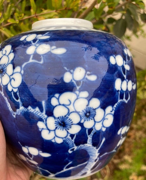 古玩陶瓷晚清青花冰梅花卉罐拍賣,當前價格1200元