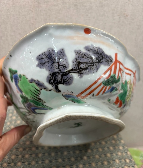 古玩陶瓷晚清五彩嬰戲海棠供碗拍賣,當前價格6500元