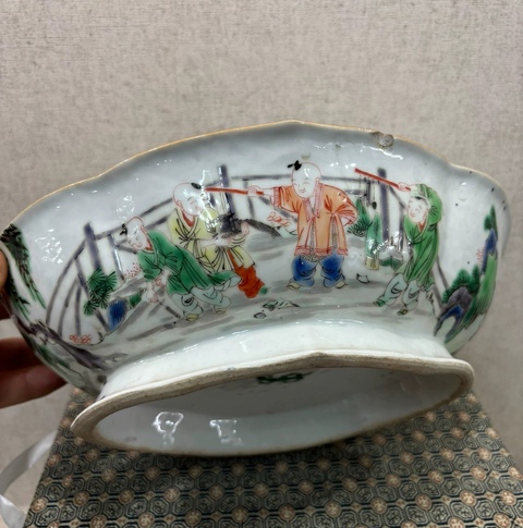 古玩陶瓷晚清五彩嬰戲海棠供碗拍賣,當前價格6500元