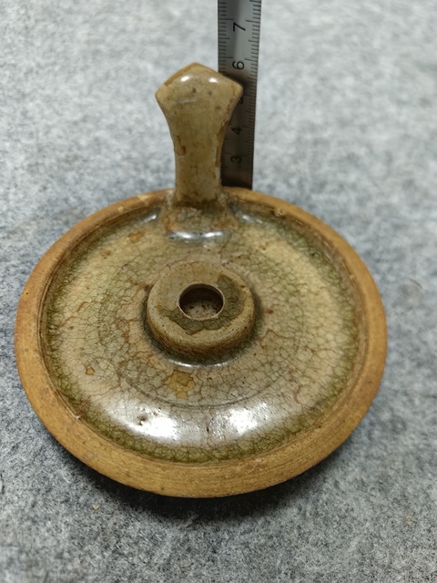 古玩陶瓷洪州窯蛇頭油燈拍賣,當(dāng)前價(jià)格4700元