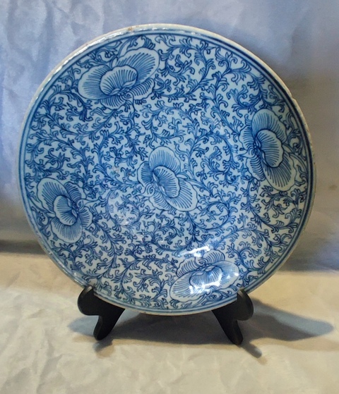 古玩陶瓷清中·青花纏枝花卉紋盤真品鑒賞圖