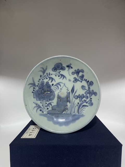 古玩陶瓷清早青花洞石花卉紋盤(pán)拍賣(mài),當(dāng)前價(jià)格1550元