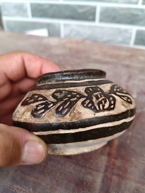 古玩陶瓷西夏靈武窯剔花罐拍賣，當(dāng)前價格8000元