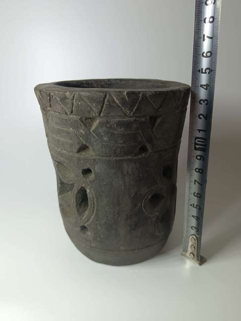 古玩陶瓷【少見】清代～灰陶鏤空工藝箸瓶拍賣，當前價格288元