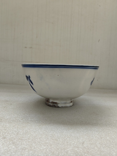 古玩陶瓷青花花鳥(niǎo)紋茶碗拍賣，當(dāng)前價(jià)格450元