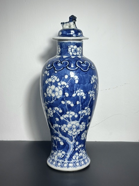 古玩陶瓷清光緒·青花留白冰梅圖將軍瓶(滿工細(xì)路)拍賣,當(dāng)前價(jià)格5500元