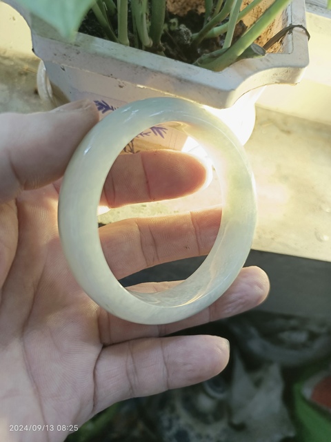 古玩玉器天然A貨翡翠手鐲拍賣,當前價格2600元