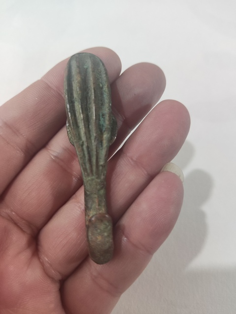 古玩銅器****琵琶鉤拍賣(mài),當(dāng)前價(jià)格2288元