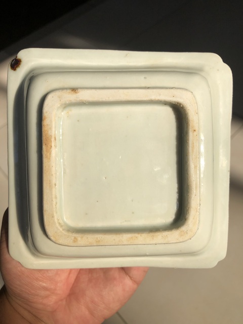 古玩陶瓷青花蓮花紋四方倭角盤拍賣，當前價格1500元