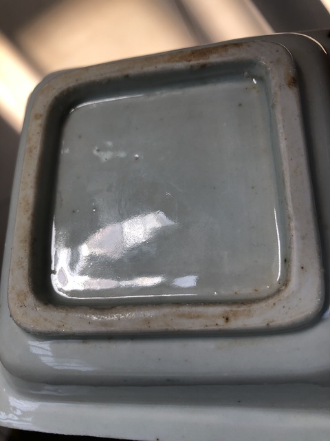 古玩陶瓷青花蓮花紋四方倭角盤拍賣，當前價格1500元