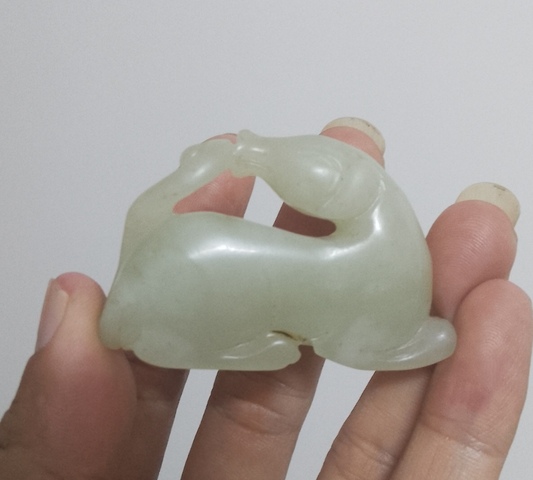 古玩玉器和田玉玉馬拍賣,當前價格288元
