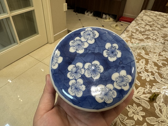 古玩陶瓷青花冰梅開光博古紋罐拍賣，當前價格18500元