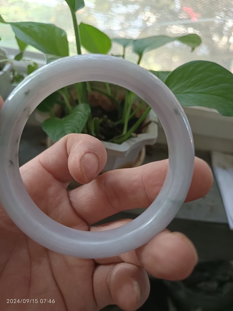 古玩玉器飄花翡翠手鐲拍賣，當前價格2600元