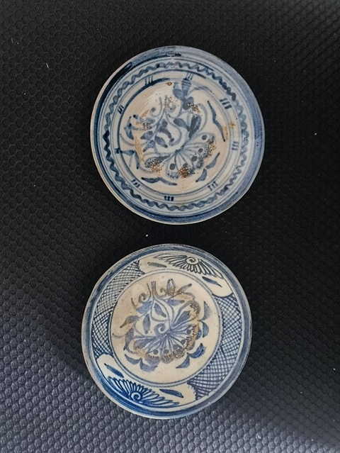 古玩陶瓷明末清初花卉紋盤拍賣，當前價格50元