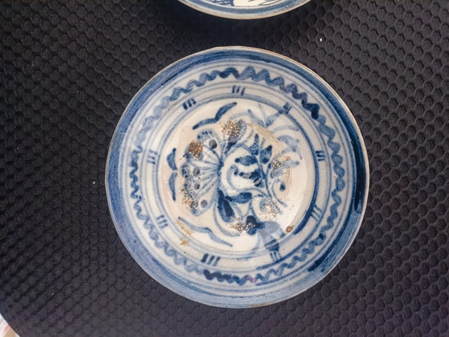 古玩陶瓷明末清初花卉紋盤拍賣，當前價格50元