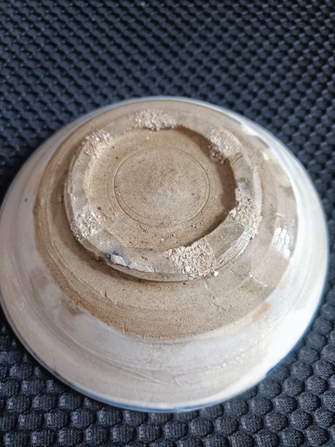 古玩陶瓷明末清初花卉紋盤拍賣，當前價格50元