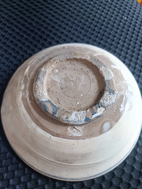 古玩陶瓷明末清初花卉紋盤拍賣，當前價格50元