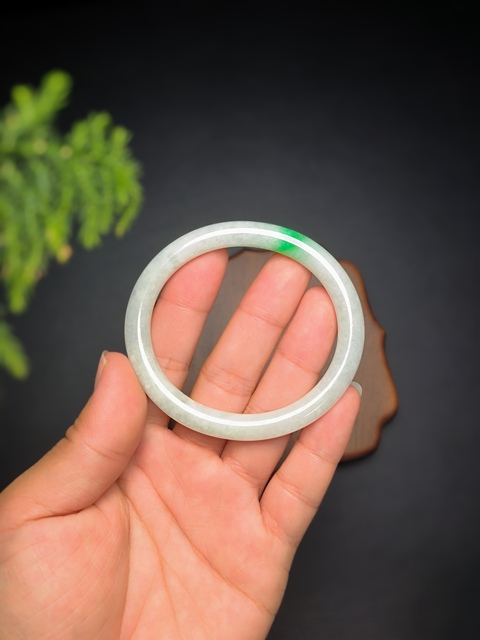 古玩玉器天然翡翠貴妃型手鐲拍賣，當前價格4900元