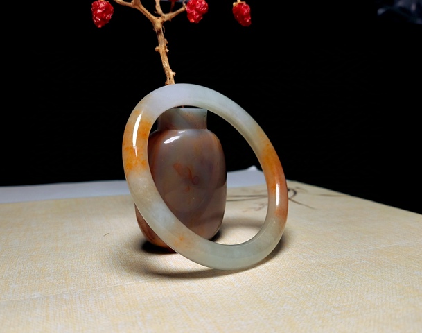 古玩玉器清代冰紅老翡翠手鐲拍賣，當前價格13000元