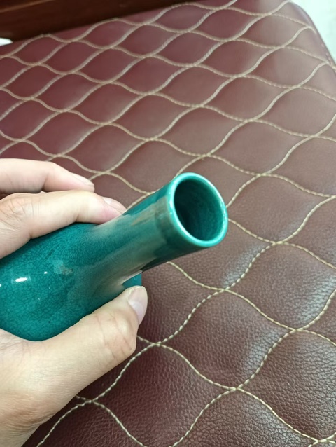 古玩陶瓷孔雀綠釉天球瓶拍賣,當前價格4500元