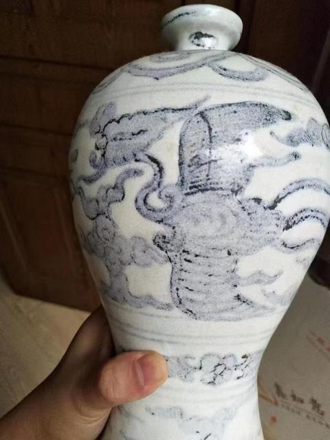 古玩陶瓷明正德青花鳳紋梅瓶拍賣,當(dāng)前價格38000元