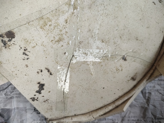 古玩陶瓷定窯白釉刻花瓷枕標(biāo)本拍賣，當(dāng)前價(jià)格1800元