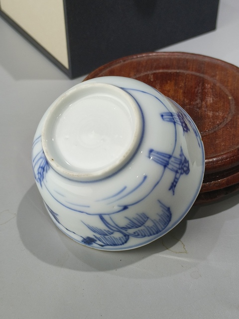古玩陶瓷（精品主人杯）清康雍·線描青花·深山訪友·主人杯拍賣，當(dāng)前價格768元