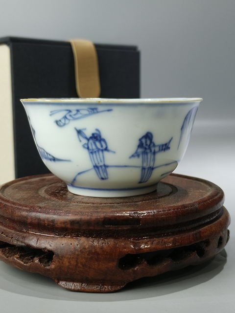 古玩陶瓷（精品主人杯）清康雍·線描青花·深山訪友·主人杯拍賣，當(dāng)前價格768元