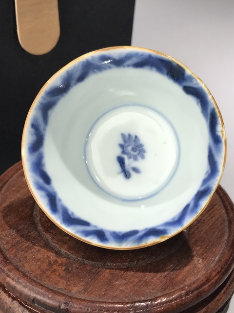 古玩陶瓷(精品品茗杯)清康熙·青花飛鳴食宿品茗杯拍賣,當前價格408元