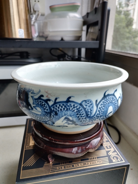 古玩陶瓷清中早期青花釉里紅雙龍戲珠紋爐拍賣,當前價格16800元