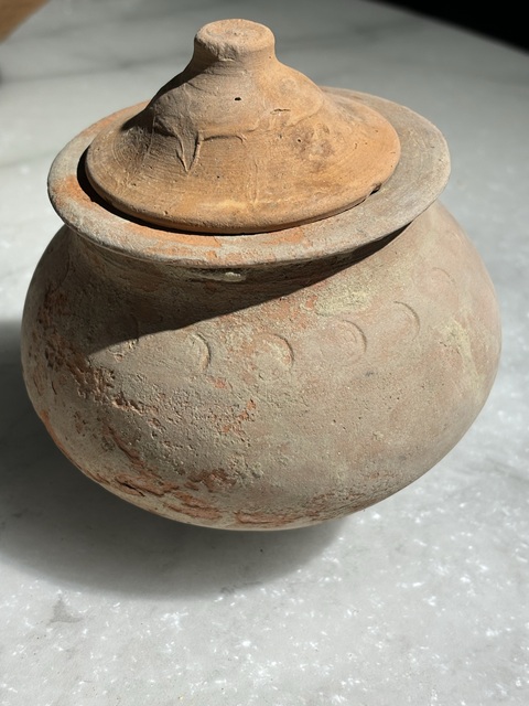 古玩陶瓷文化期·不倒翁蓋罐拍賣,當前價格500元