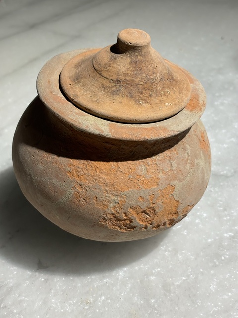 古玩陶瓷文化期·不倒翁蓋罐拍賣,當前價格500元