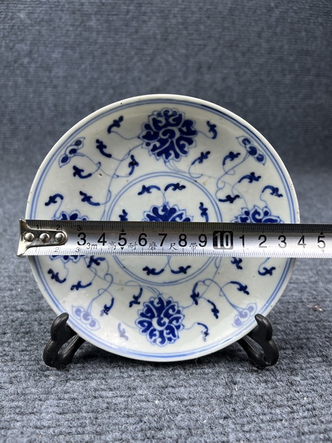 古玩陶瓷青花纏枝蓮紋盤拍賣，當前價格1600元