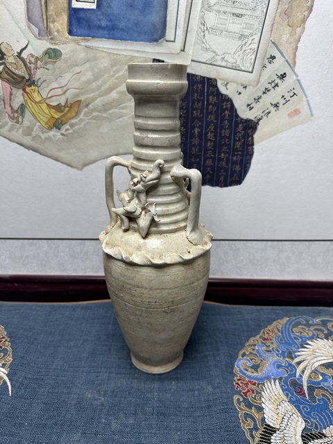 古玩陶瓷宋代影青盤龍青釉瓶 博物館級別拍賣,當前價格1260元