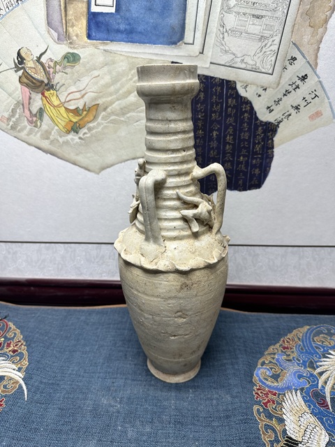 古玩陶瓷宋代影青盤龍青釉瓶 博物館級別拍賣,當前價格1260元