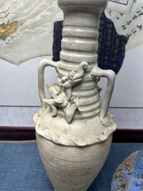 古玩陶瓷宋代影青盤龍青釉瓶 博物館級別拍賣,當前價格1260元