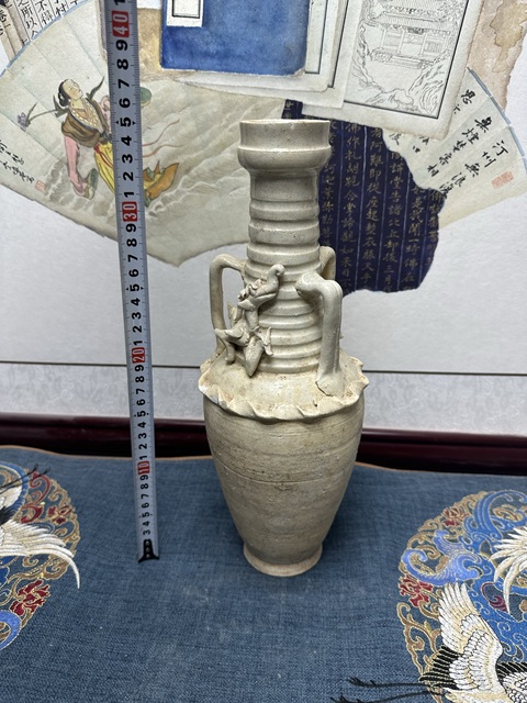 古玩陶瓷宋代影青盤龍青釉瓶 博物館級別拍賣,當前價格1260元
