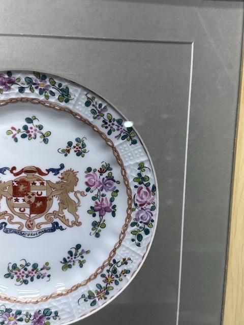古玩陶瓷晚清民國精品獅子徽章瓷掛盤拍賣，當前價格890元