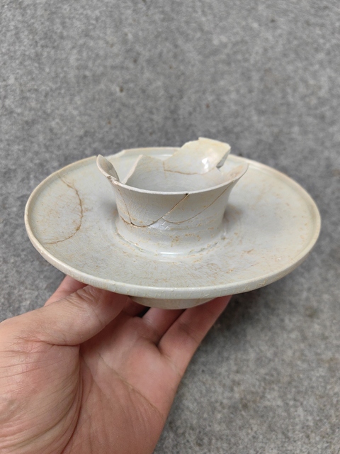 古玩陶瓷南宋-湖田窯青白釉盞托拍賣，當(dāng)前價(jià)格1800元