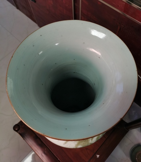 古玩陶瓷【精品大瓶】民國油粉彩仕女嬰戲圖撇口瓶拍賣，當前價格16000元