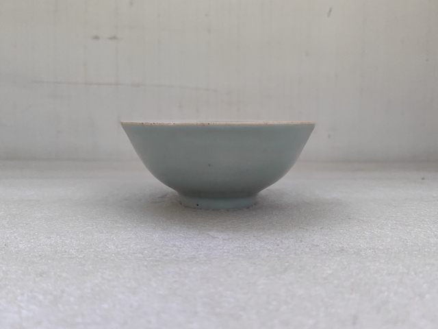 古玩陶瓷豆青釉茶碗拍賣，當前價格680元