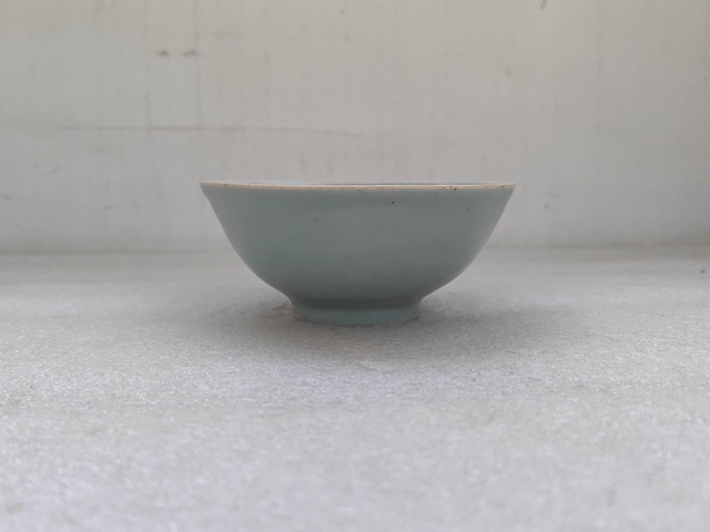 古玩陶瓷豆青釉茶碗拍賣，當前價格680元