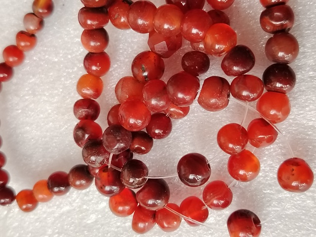 古玩玉器紅瑪瑙珠鏈拍賣,當前價格150元