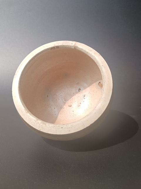 古玩陶瓷元代~精品白釉小缸拍賣,當前價格0元